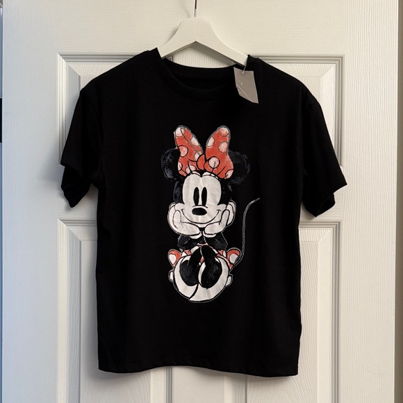 NWT Disney Black Tee with Minnie Mouse Design - Picture 1 of 3